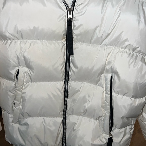 Moose knuckles jacket.99% new - Picture 2 of 7